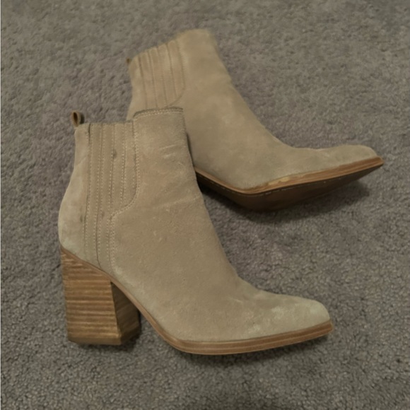 Marc Fisher oshay booties size 6 - Picture 2 of 11